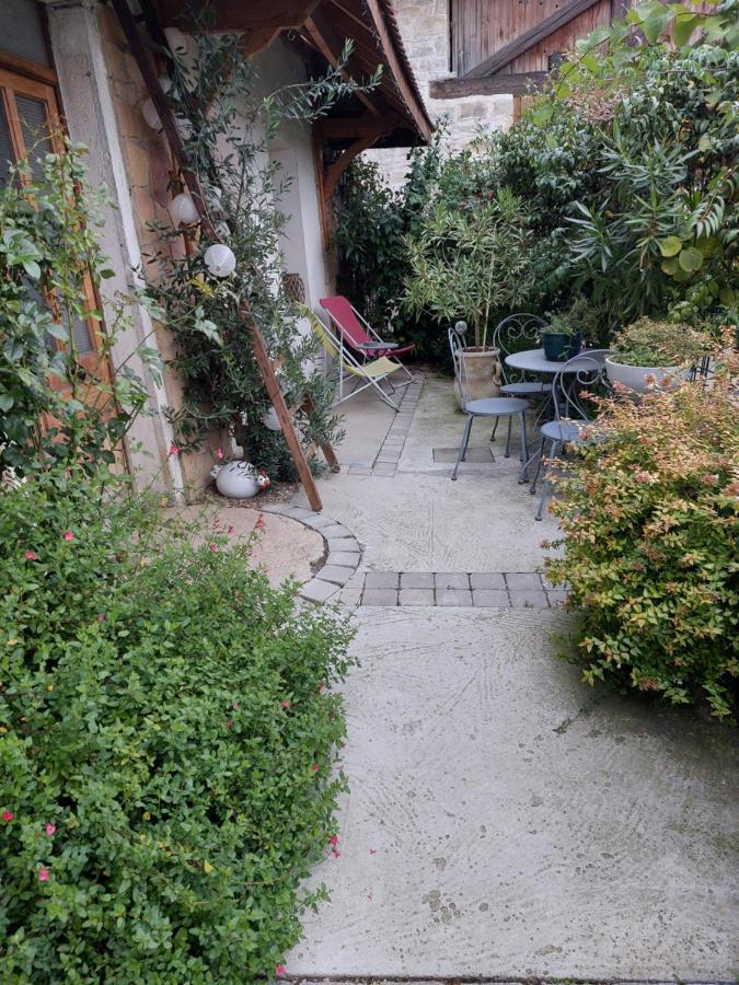 Les Dauphins Appartement Saint-Romain-de-Jalionas Buitenkant foto