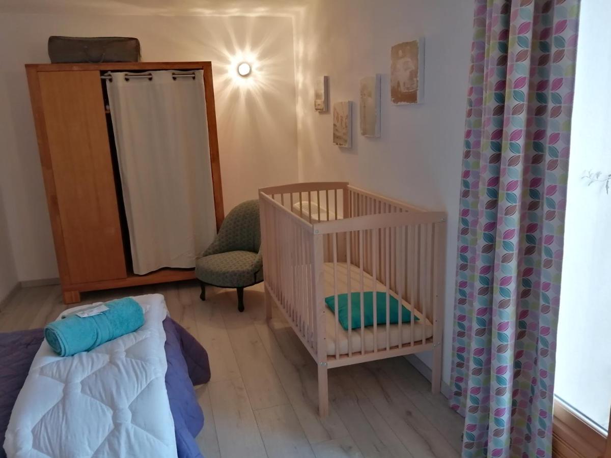 Les Dauphins Appartement Saint-Romain-de-Jalionas Buitenkant foto